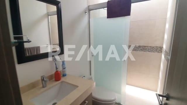 CASA EN VENTA PARQUE ARETHA, LOMAS DE ANGELÓPOLIS