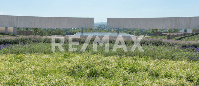 TERRENO EN VENTA EN CUMBRES DEL LAGO