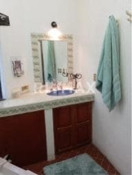 CASA EN VENTA TRES PISOS SANTA RITA CELAYA