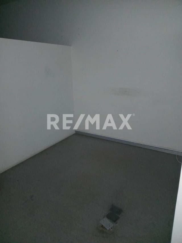 Local Comercial en Renta, Plaza Mayor, Leona Vicario, Metepec, Estado de México.