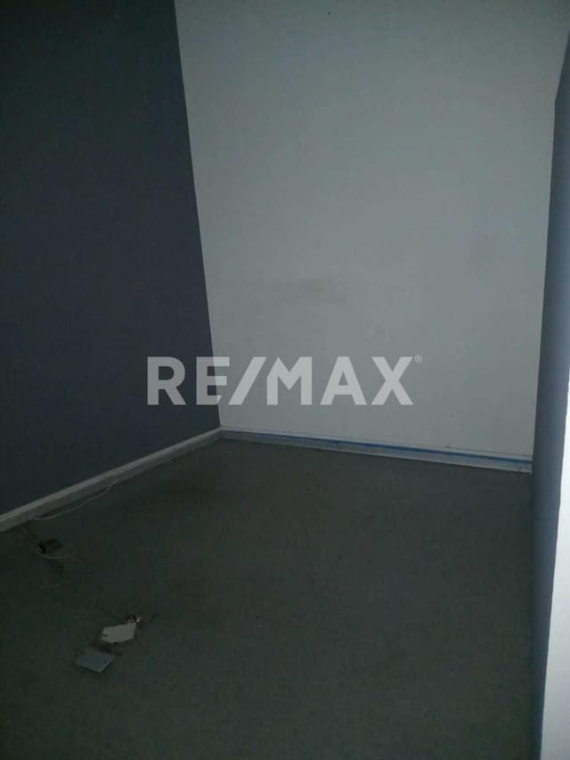 Local Comercial en Renta, Plaza Mayor, Leona Vicario, Metepec, Estado de México.