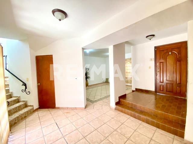 CASA EN VENTA EN SECCIÓN 38