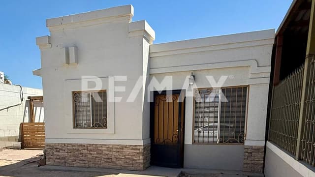CASA VILLA DE CORTES NUEVO MEXICALI EN RENTA