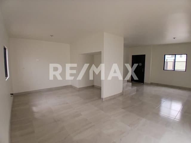 Se vende casa nueva de dos niveles en Fracc. Sonora.