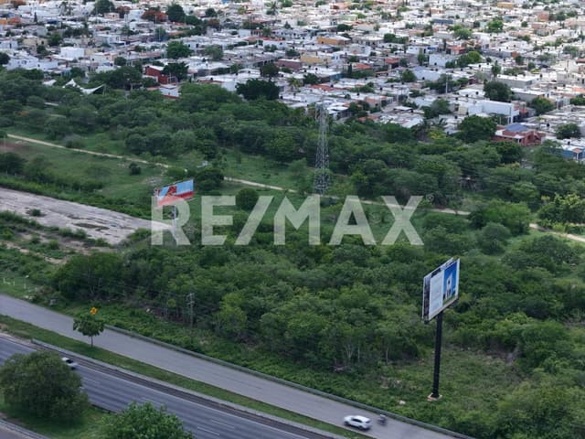 Renta de Terreno comercial sobre Periférico Poniente de Mérida, Yuc