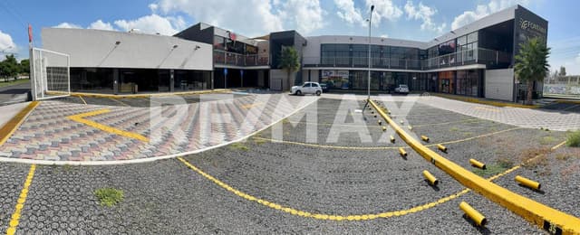 Locales en Satélite Nueva Plaza Comercial Fontana