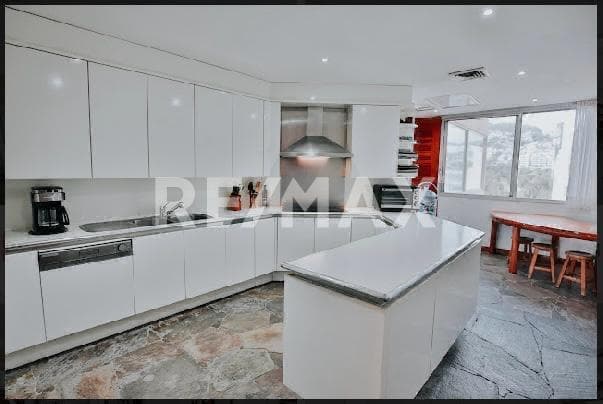 DEPARTAMENTO EN VENTA CERCA DE LA COSTERA CON ACCESO A LA PLAYA