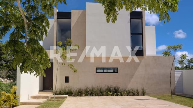 Casa en Privada Residencial – Cholul, Norte de Mérida