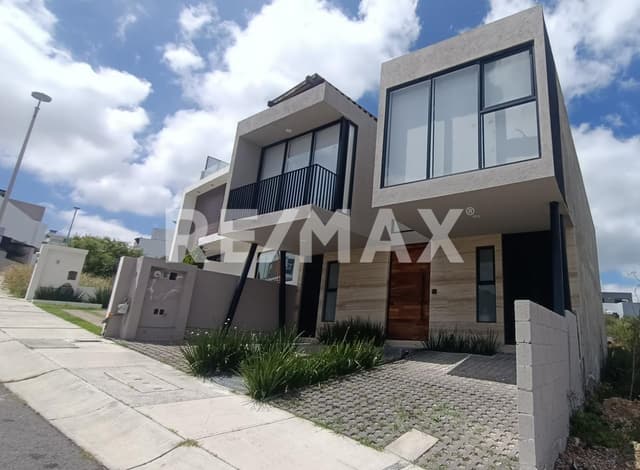 RHR CASA RENTA ZIBATÁ, OPUNTIA