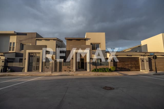 SE VENDE CASA EN CALZADA RESIDENCIAL