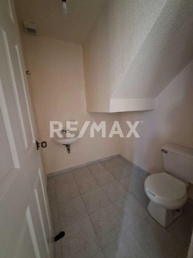 Casa en Venta, Fraccionamiento Campo Real, Santa María Totoltepec, Toluca, Estado de México.