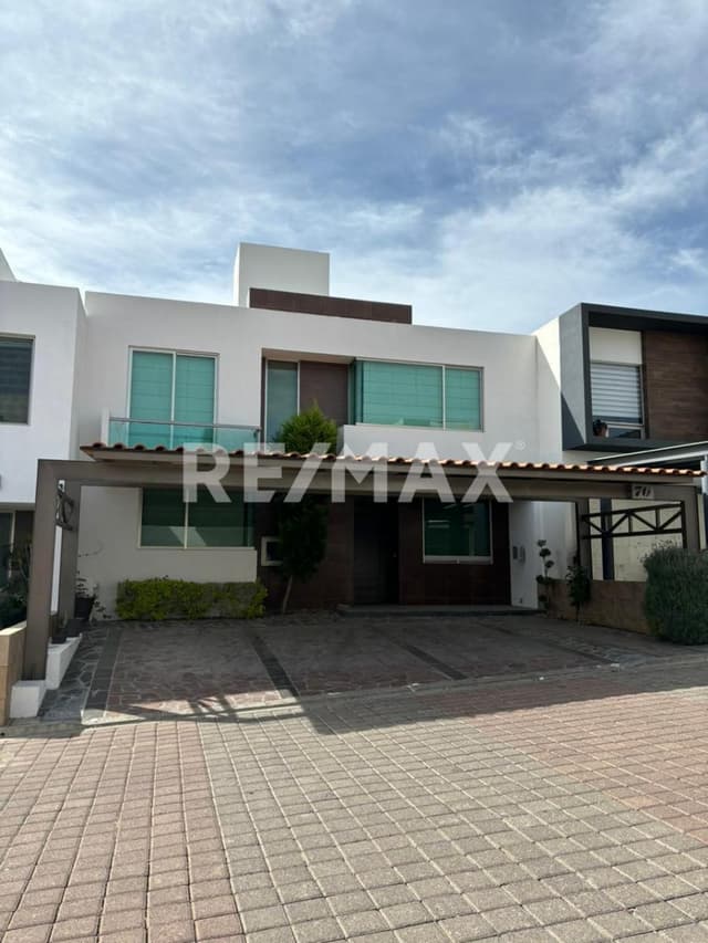 casa habitación paseo del Punhuato