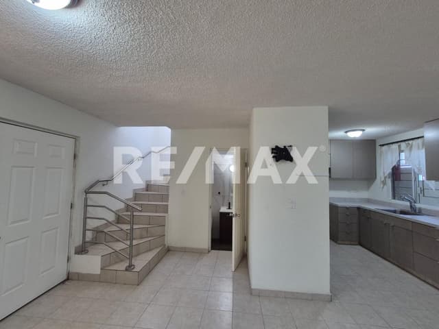 RENTA DE CASA EN FRACCIONAMIENTO LA ESCONDIDA- TIJUANA