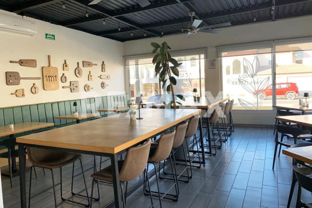 Local - Comercial en Venta - 5