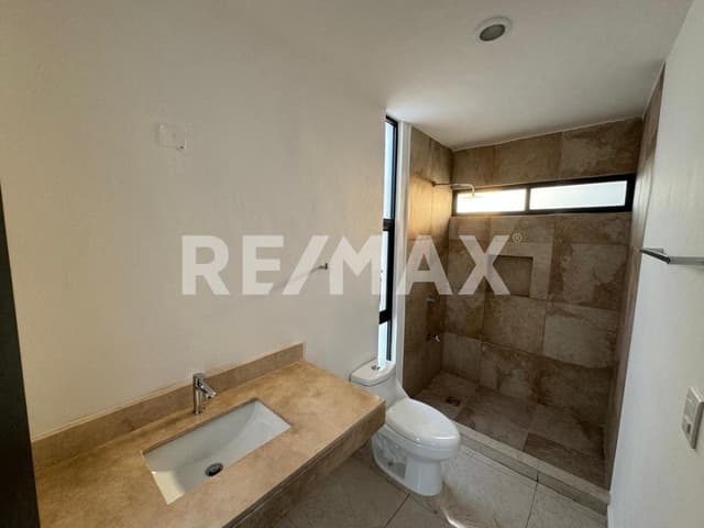 Casa en renta en privada Zensia, conkal, Yucatán