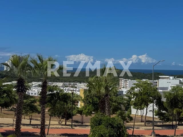 Terreno en venta con vista al mar en el Cielo Residencial
