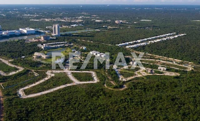 TERRENO RESIDENCIAL EN PRIVADA GAETA CABO NORTE MÉRIDA3