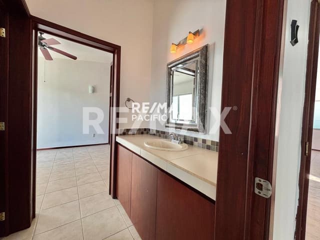 CASA EN RENTA EN CLUB REAL