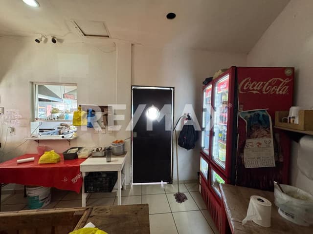 LOCAL EN RENTA Curva Texas