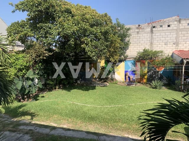 Casa en la Col. Las Granjas en Cuernavaca, Morelos...Clave 5975