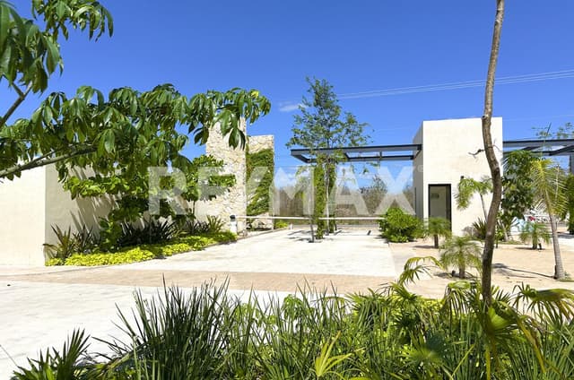 Residencia en preventa de una planta con Alberca en Privada en Conkal – Entrega