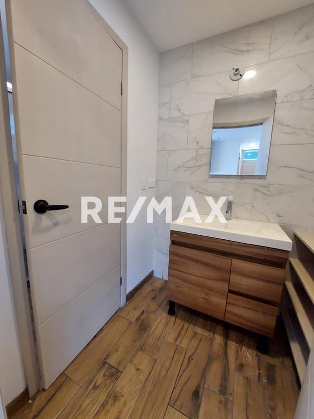 DEPARTAMENTO EN RENTA EN AV. ERMITA SUR, TIJUANA, EXCELENTE UBICACIÓN Y ACCESO RÁPIDO