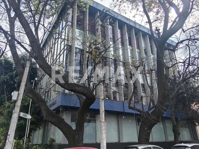 OFICINA SOBRE RIO CHURUBUSCO 240 m2 / COL. DEL CARMEN