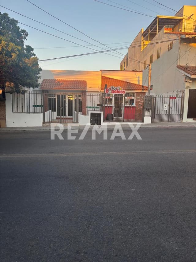Oficina Comercia en Renta en las Palmas Tijuana