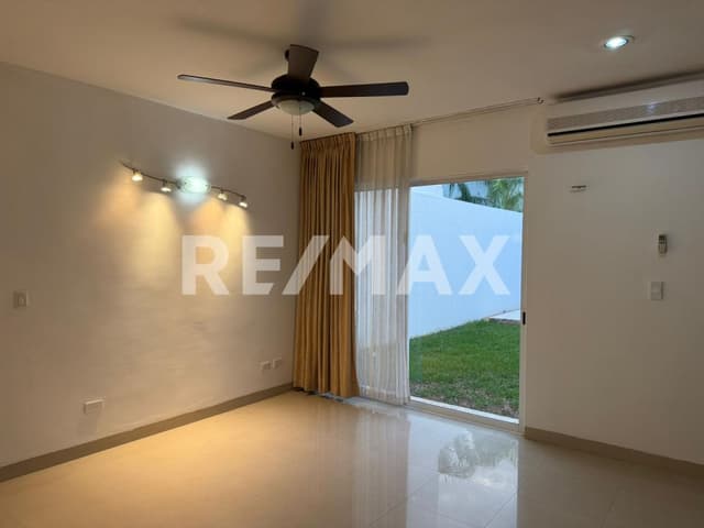 Casa en venta en Montebello