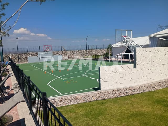 VENTA TERRENO CIUDAD MADERAS SUR 2