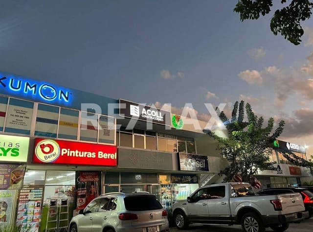 Locales comerciales en 1er piso