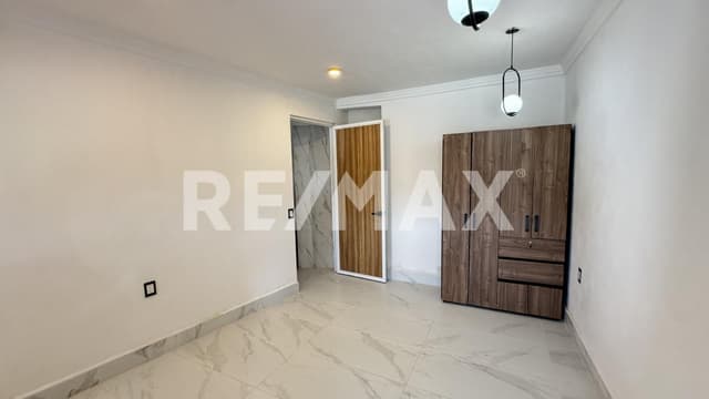 Venta de casa en el Fracc. Club de Golf, Cuernavaca, Morelos...Clave 6048