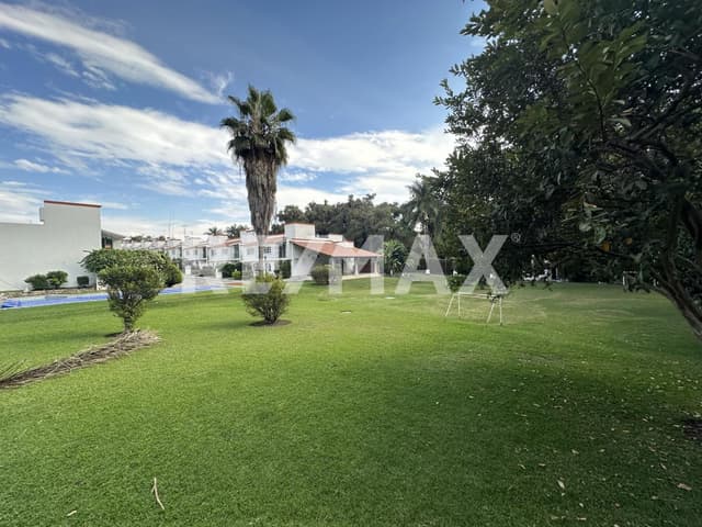 Venta de casa en la Col. La Parota, Cuernavaca, Morelos...Clave 6053