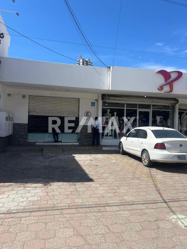 LOCAL EN AVENIDA EJERCITO MEXICANO