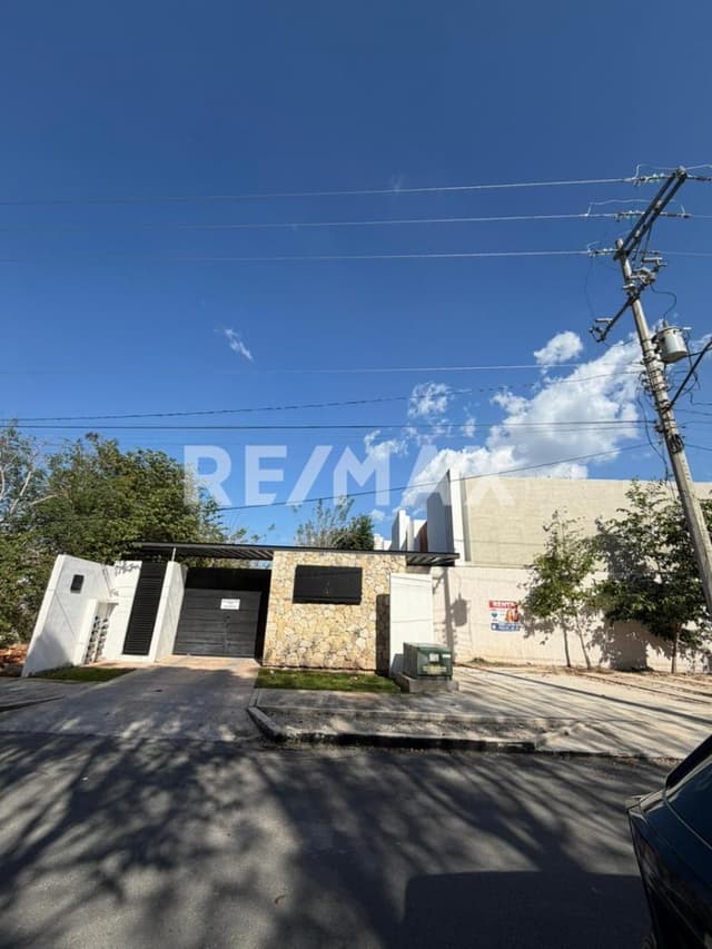 Town house en renta amueblado de 3 rec. y piscina en Arte y Vida Temozon