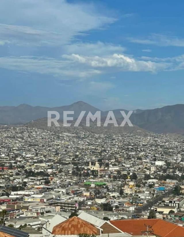 Departamento con Terraza y Vista Panorámica en Zona Centro