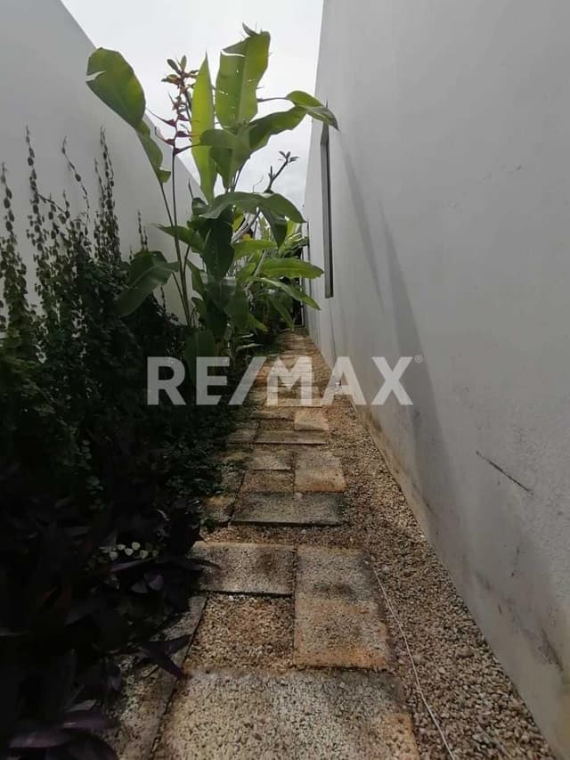 CASA EN CONKAL EN VENTA
