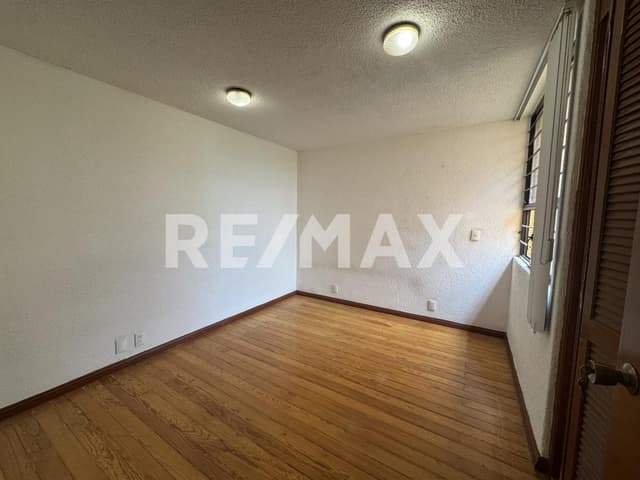 CASA EN RENTA DENTRO DE FRACCIONAMIENTO COYOACAN