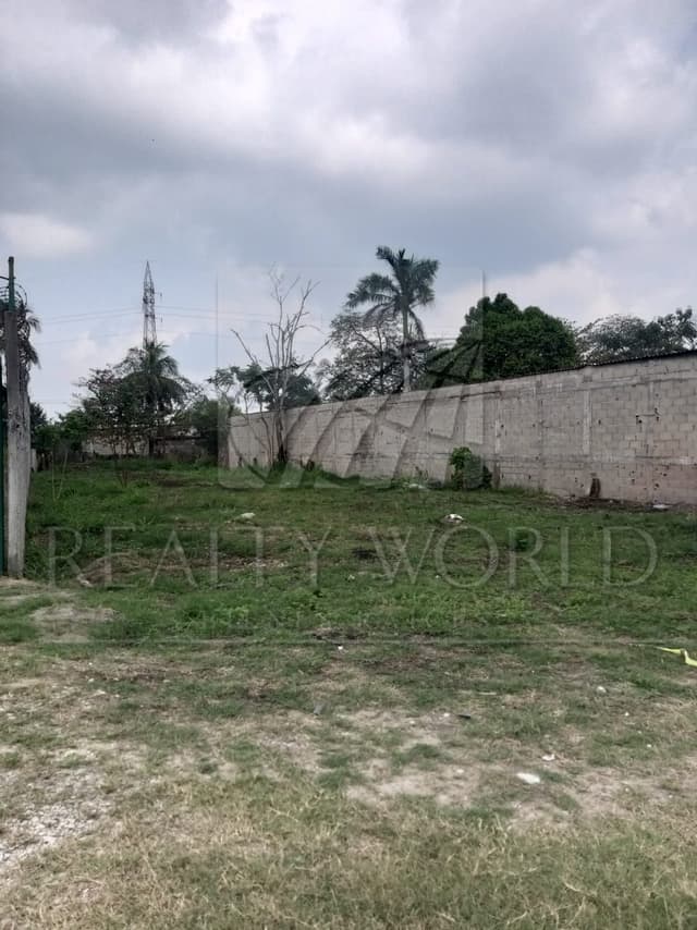 Terrenos en Venta en Anacleto Canabal 2da. Sección