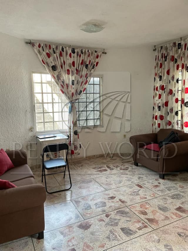 Casas en Venta en Gil y Sáenz (El Águila)