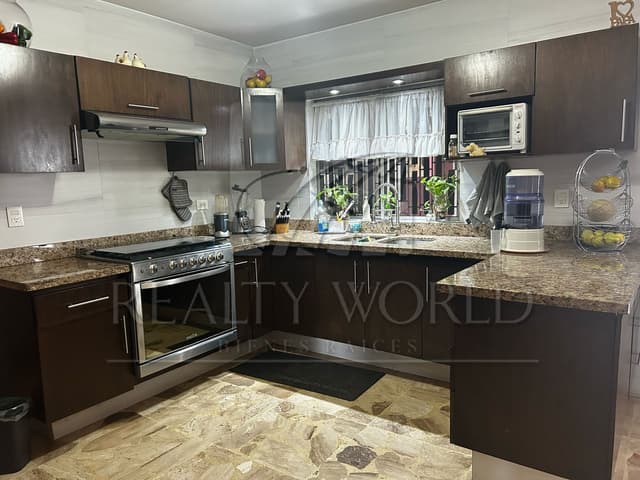 Casas en Venta en Cumbres 3er sector