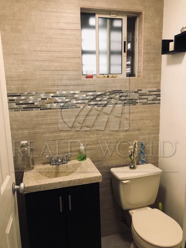 Casas en Renta en Cumbres San Agustín