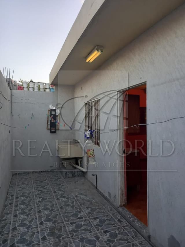 Casas en Venta en La Alianza Sector H (P-140,192)