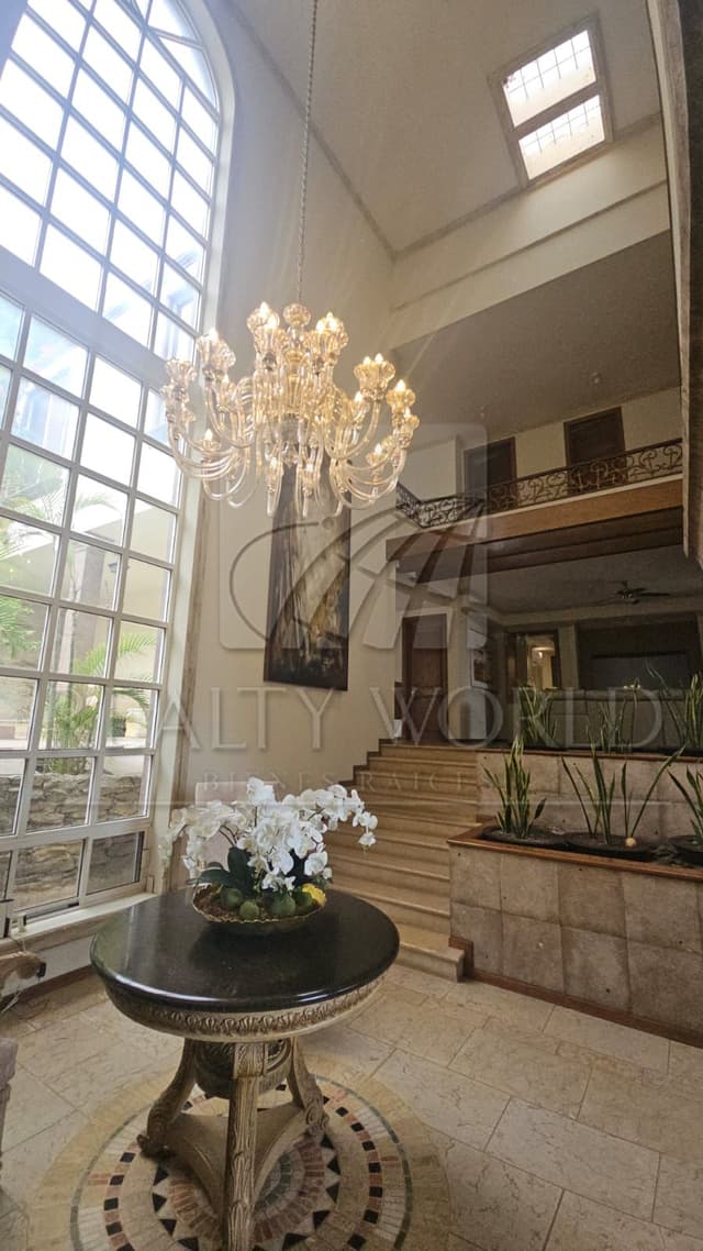 Casas en Venta en Cumbres 2 Sector