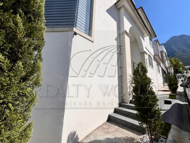 Casas en Venta en Cumbres Elite Privada 3