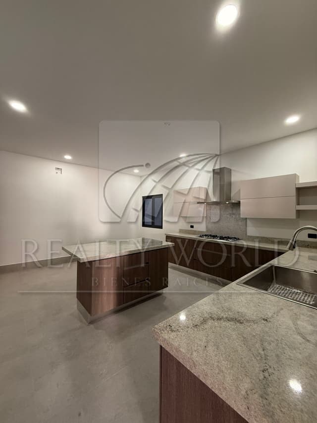 Casas en Venta en La Joya privada Residencial