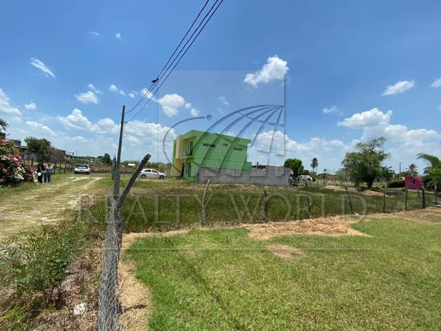 Terrenos en Venta en Medellín y Madero 1a Secc