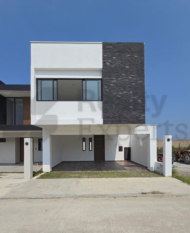 Casas en Venta en Real de Palmas