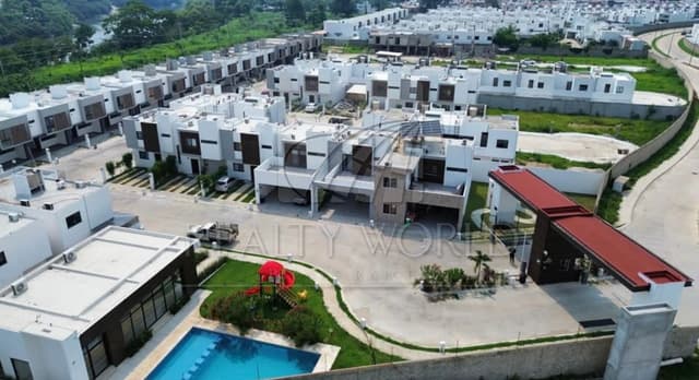 Terrenos en Venta en Acachapan y Colmena 1a Secc