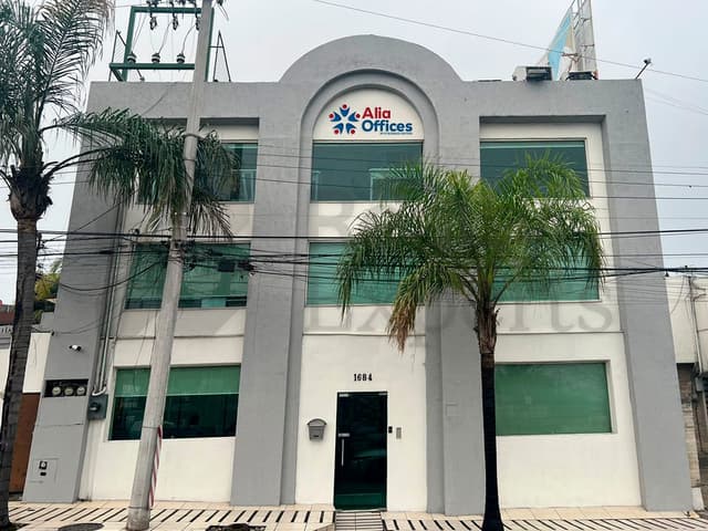 Oficinas en Renta en Cumbres 1 Sector